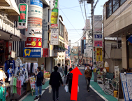 3.道なりに歩きます。